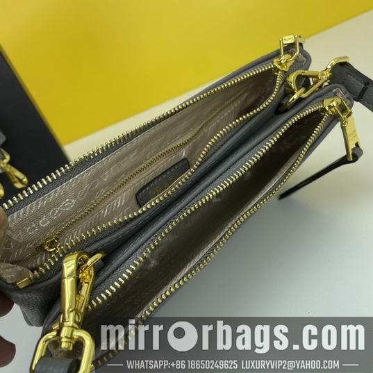 Prada Bags Prada 2100 25x15x5cm ww