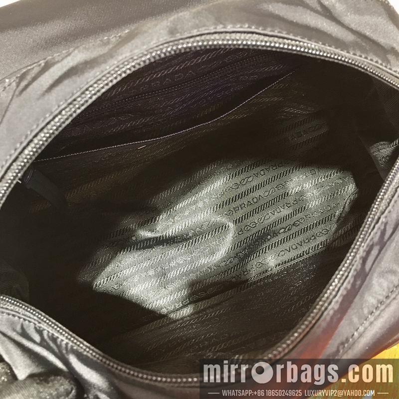 Prada Bags Re-Nylon 1BD225 30x30x12cm ap