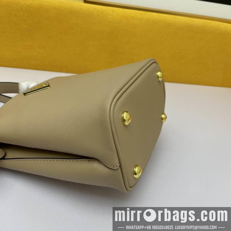 Prada Bags WW1BA219棕 21X11X18