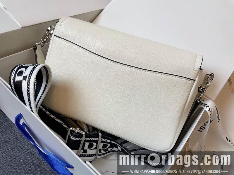 Prada Bags 1BD314 15.5x9x23cm CN