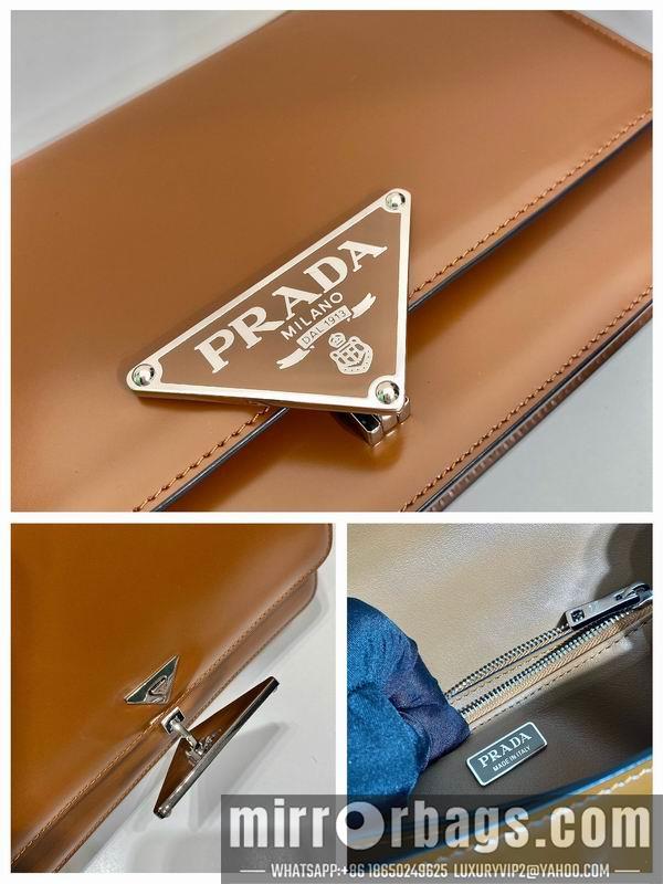 Prada Bags Embleme 1BD321 24x15x6cm ap 34