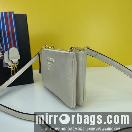 Prada Bags Prada 2100 25x15x5cm ww