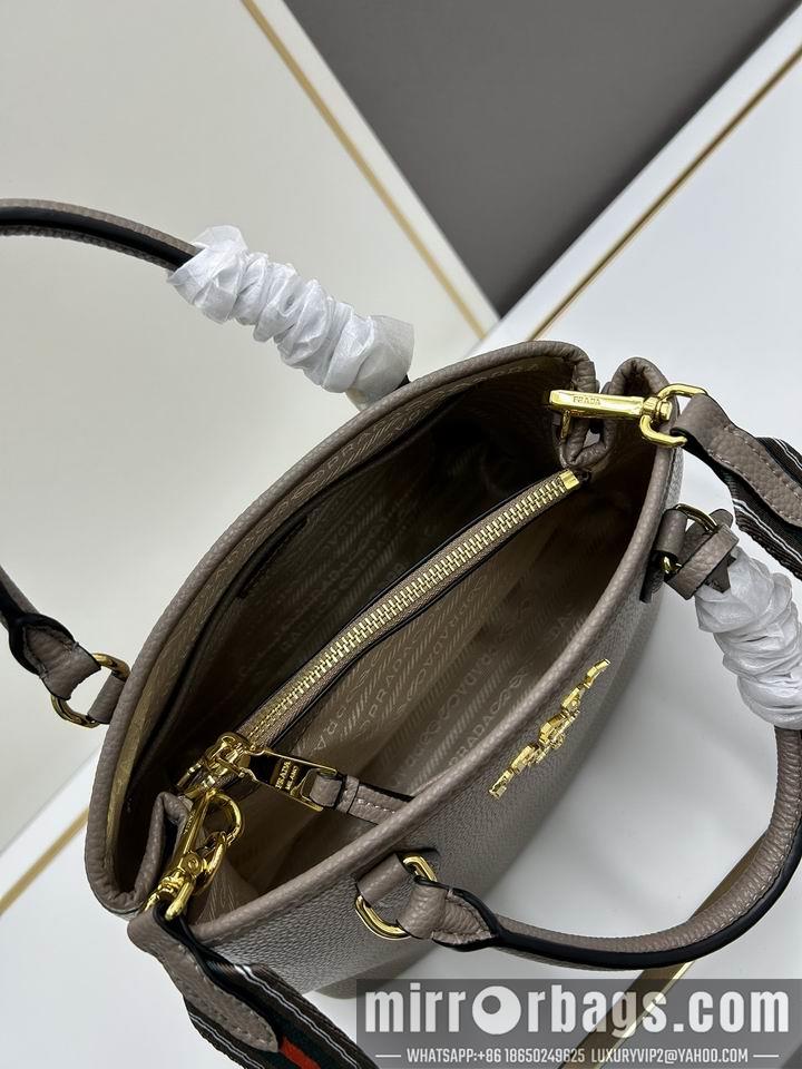Prada Bags Prada 1BA173 30x20x15.5cm jj1