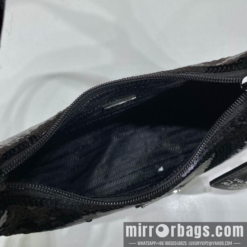 Prada Bags Re-Edition Hobo 1NE515 23x13x5cm ap 01