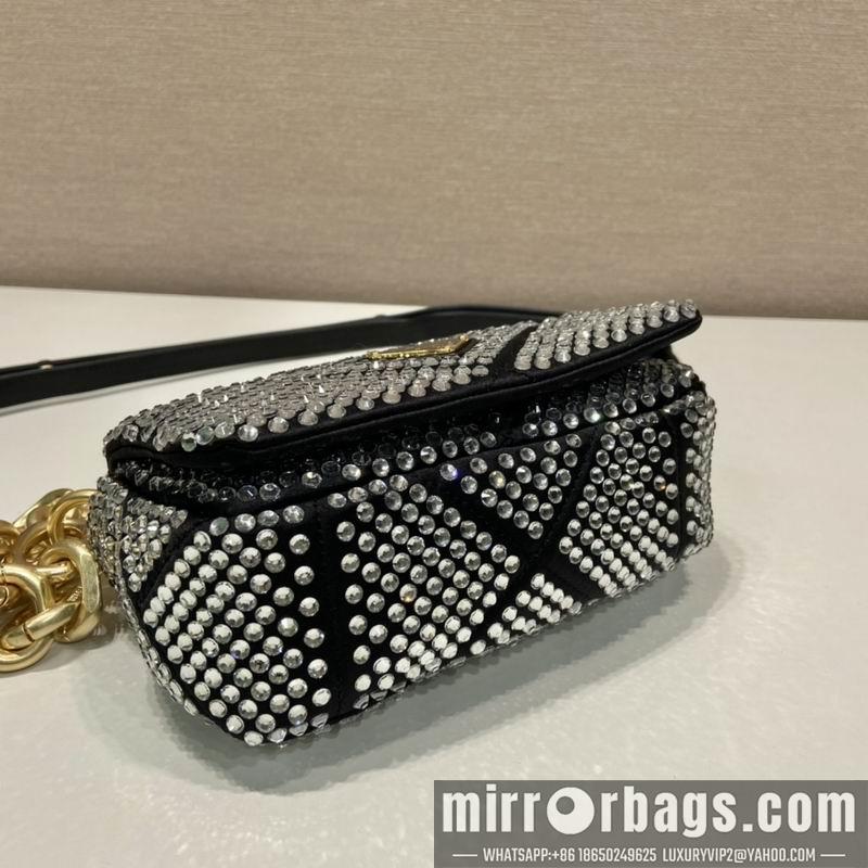 Prada Bags Prada 1BD329水晶17x11.5x6.5cm AP
