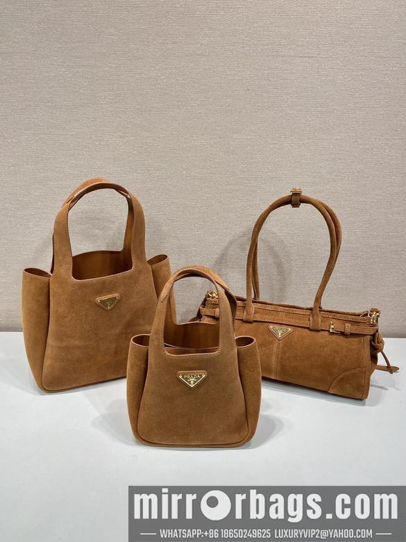 Prada Bags Prada 1BA349 18x16x10cm AP.