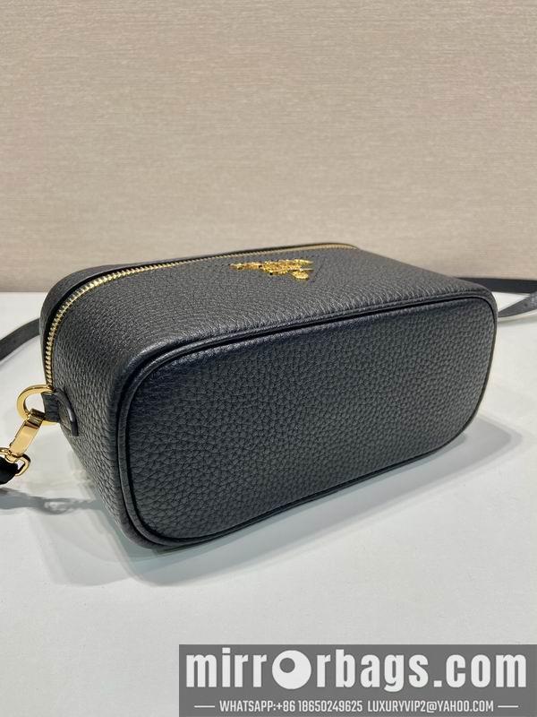 Prada Bags Prada 1BH202 18x11.5x7.5cm AP