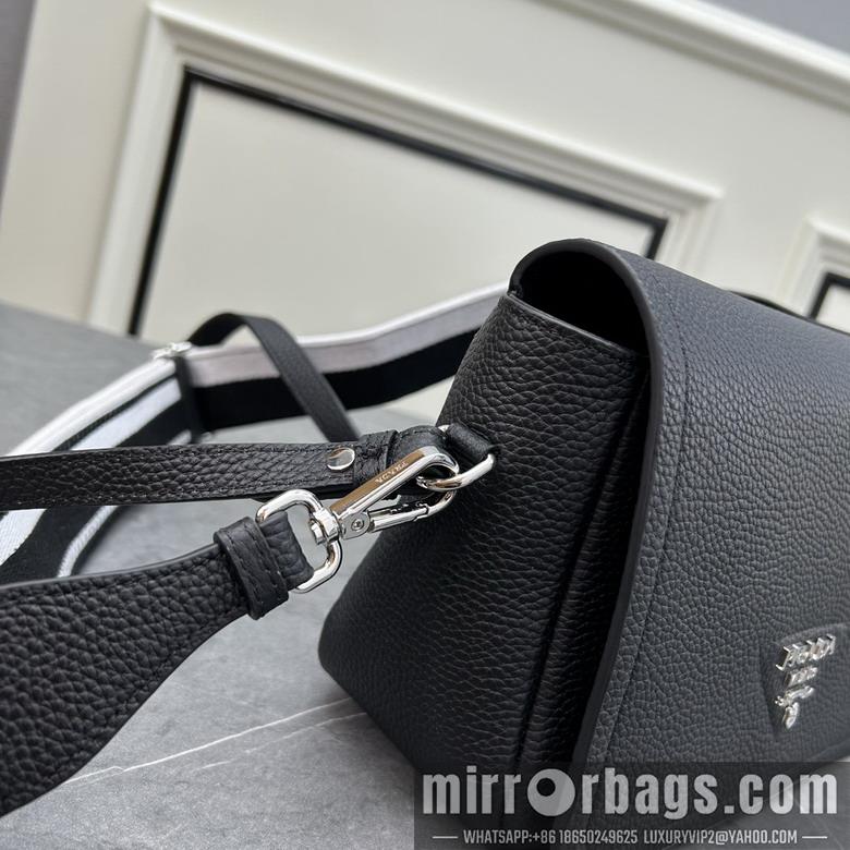 Prada Bags Prada 1BD314 23x18x9cm ss