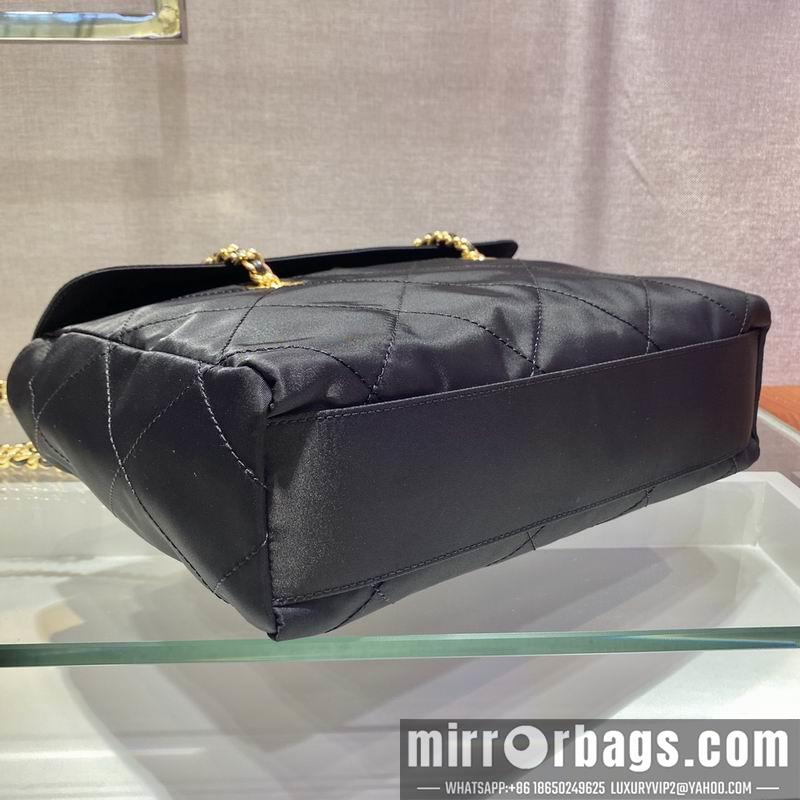 Prada Bags Vintage 1BD630 30x26x6cm ap 18