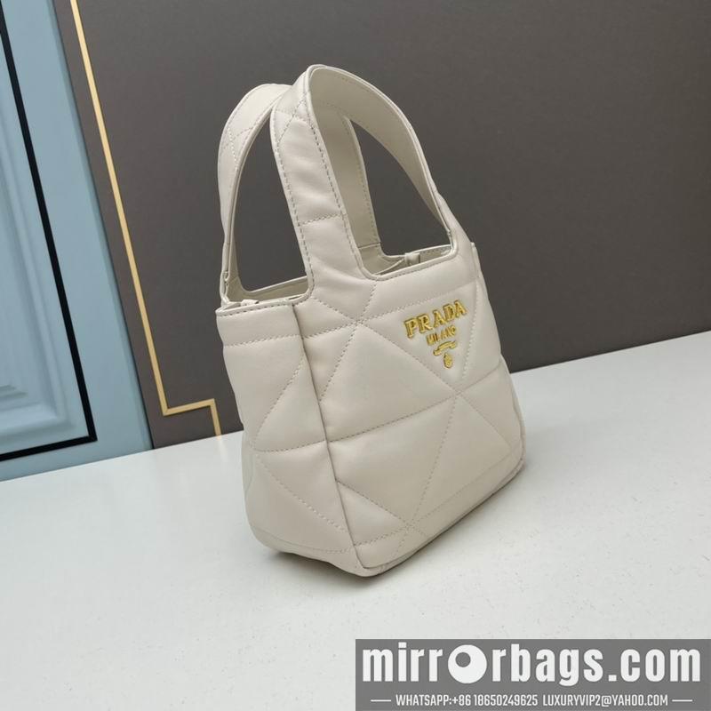 Prada Bags Prada 1BG199菱格菜篮子18x16x10cm ww