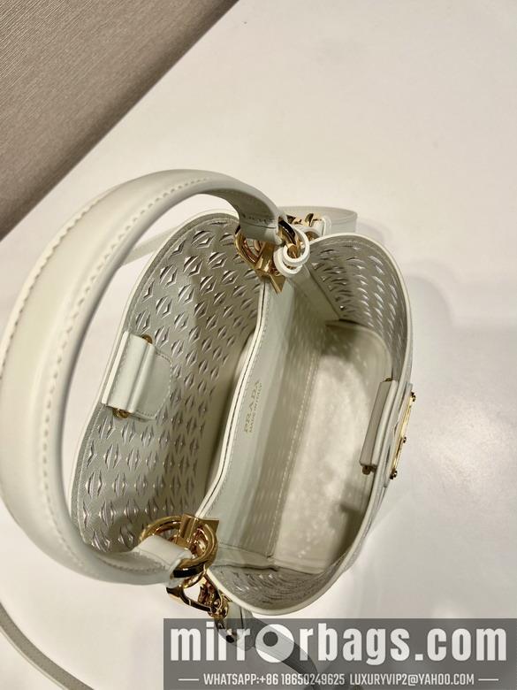 Prada Bags Prada 1BA217 17x18x10.5cm AP1