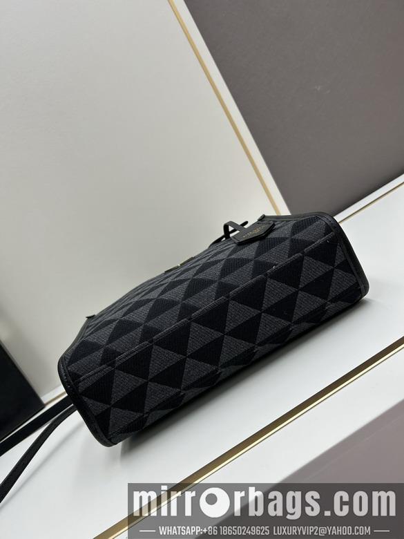 Prada Bags Prada 23140 28x22x9cm jj