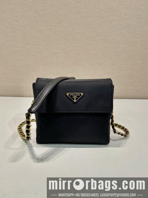 Prada Bags Prada 1BD648 18x17x5cm AP
