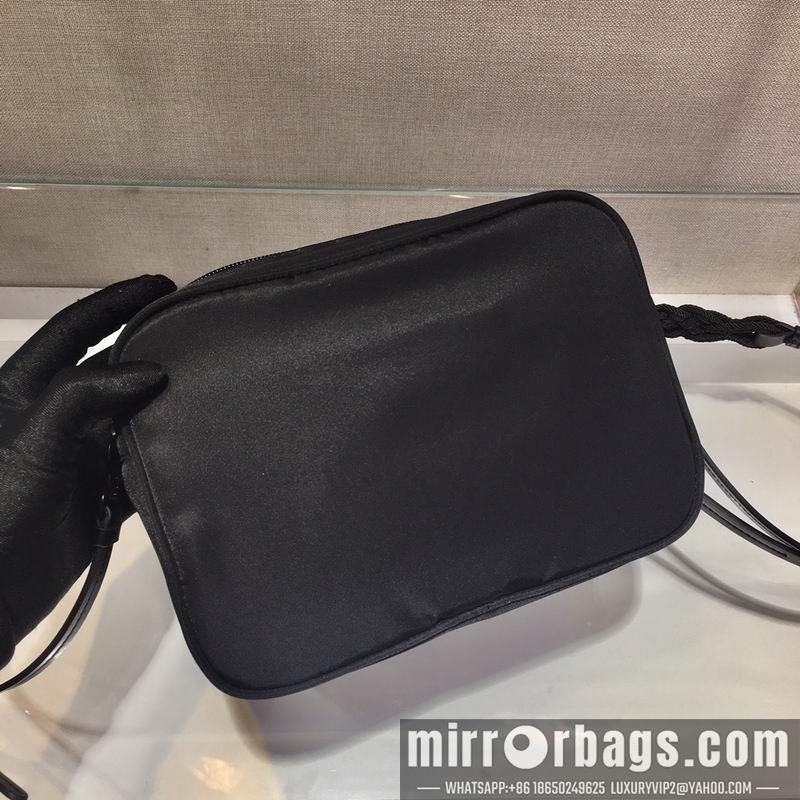 Prada Bags 1BZ017 20x15x5cm ap 04