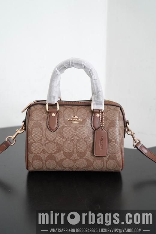 Coach Bags 041405 AZ 6