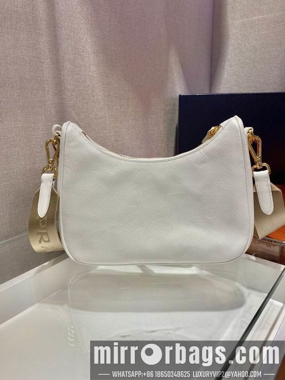 Prada Bags Re-Edition AP1BH204 23X17X6.5