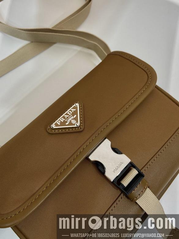 Prada Bags Prada 2ZH108 18x14x3cm AP1