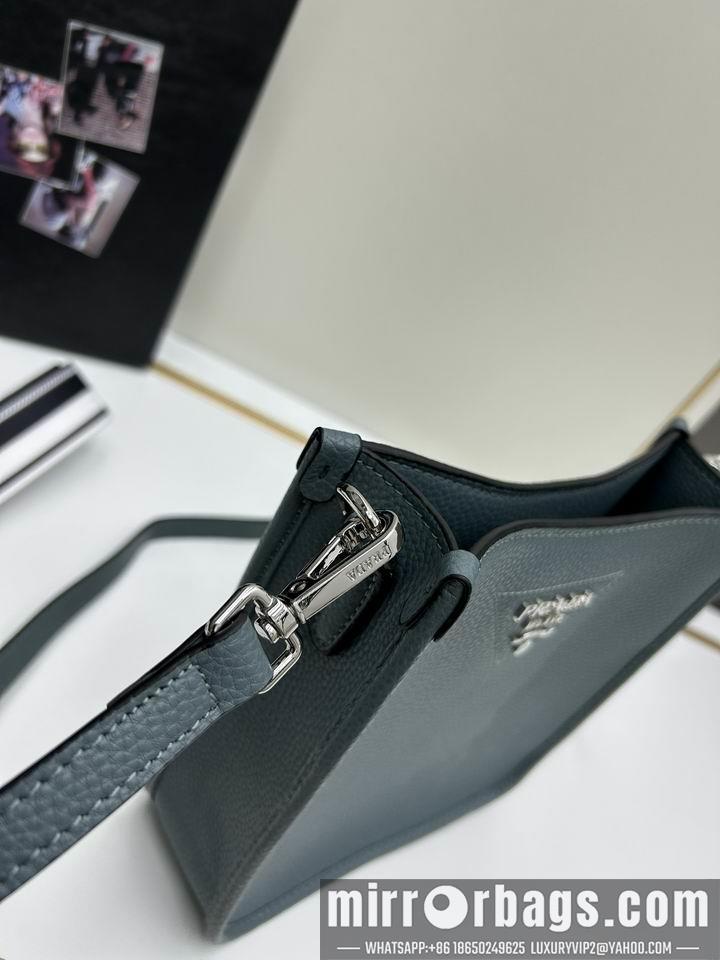 Prada Bags Prada 1BC073 20x19x6cm jj5
