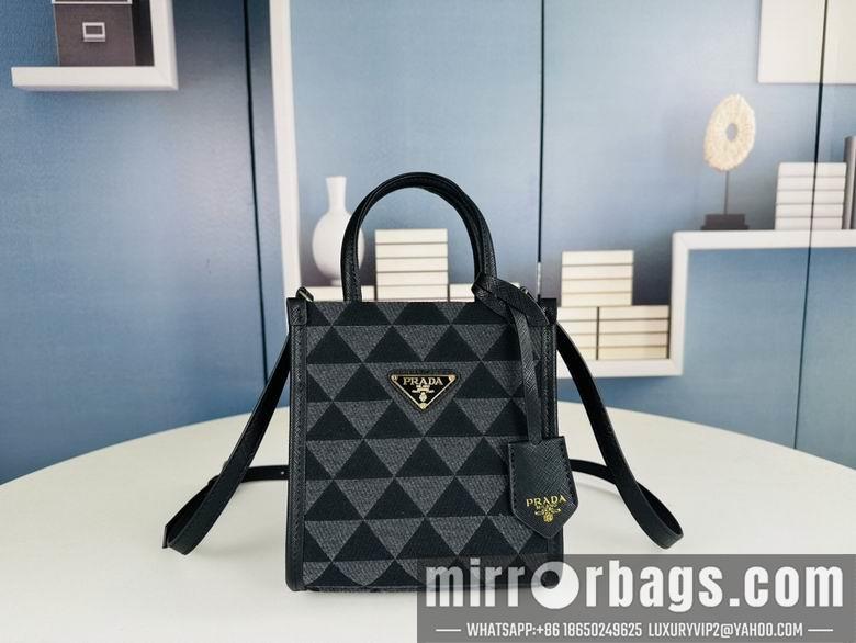 Prada Bags 23140 17X18X6cm XMY 2colour
