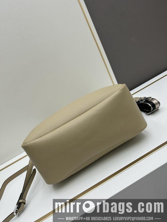 Prada Bags Prada 66206 32x26x13cm jj2