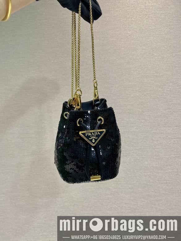 Prada Bags Prada 1NR016 10x12x7cm AP1