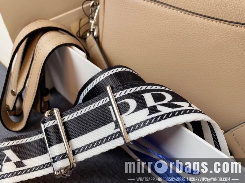 Prada Bags 1BD314 15.5x9x23cm CN