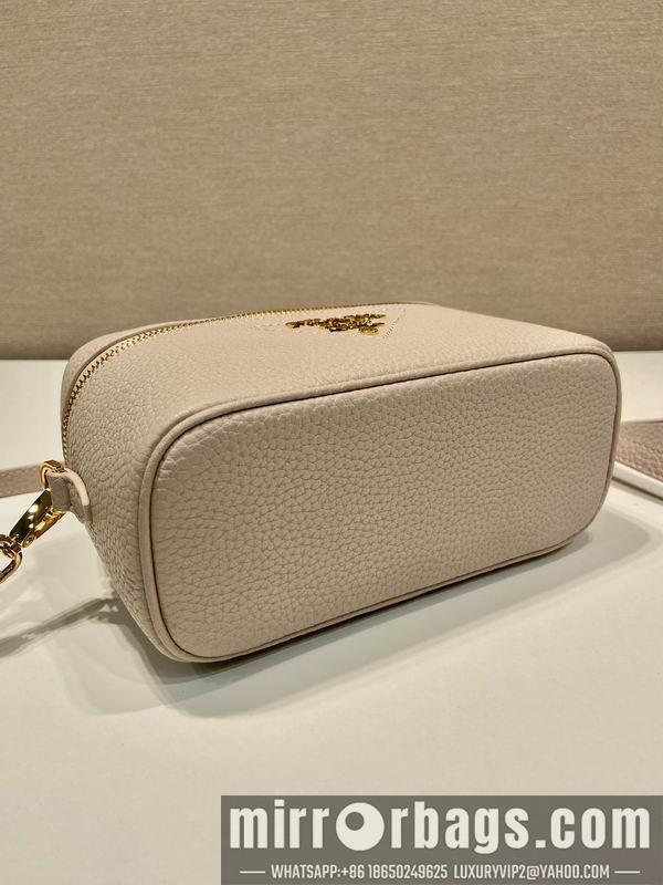 Prada Bags Prada 1BH202 18x11.5x7.5cm AP