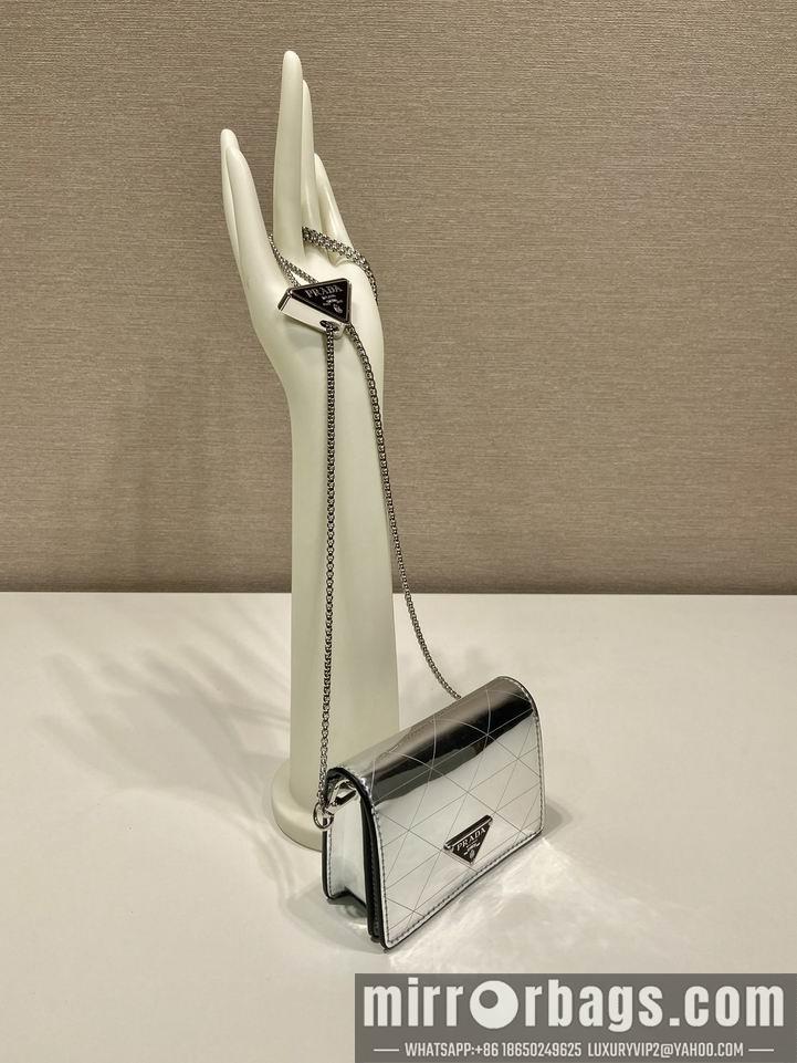Prada Bags Parda 1MR024银色镜面 11.5x8cm Ap