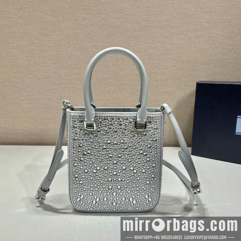 Prada Bags AP1BG331 15X17.5X5