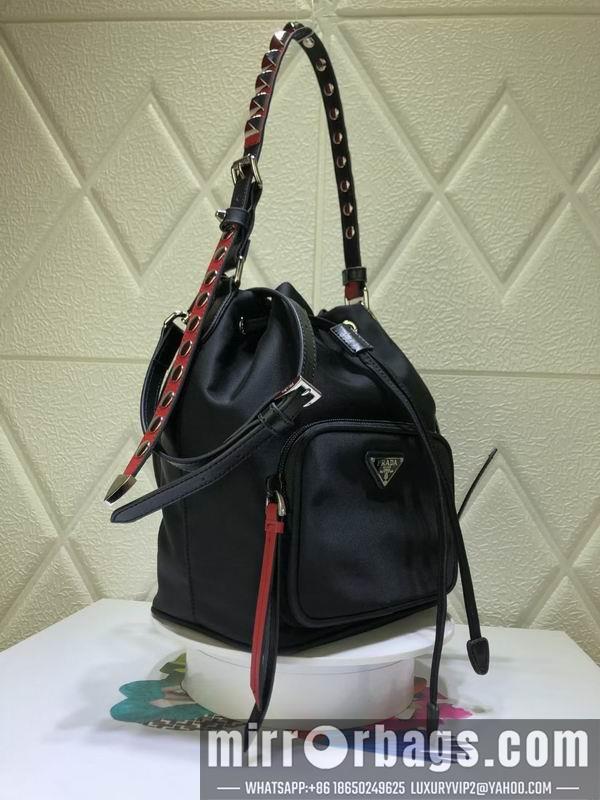 Prada Bags 938-1 17.5X22.5X13cm CN