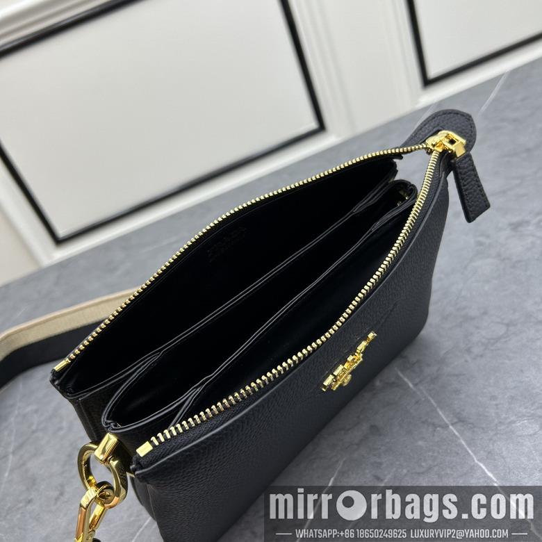 Prada Bags Prada 1BH194 23x14x6.5cm ss