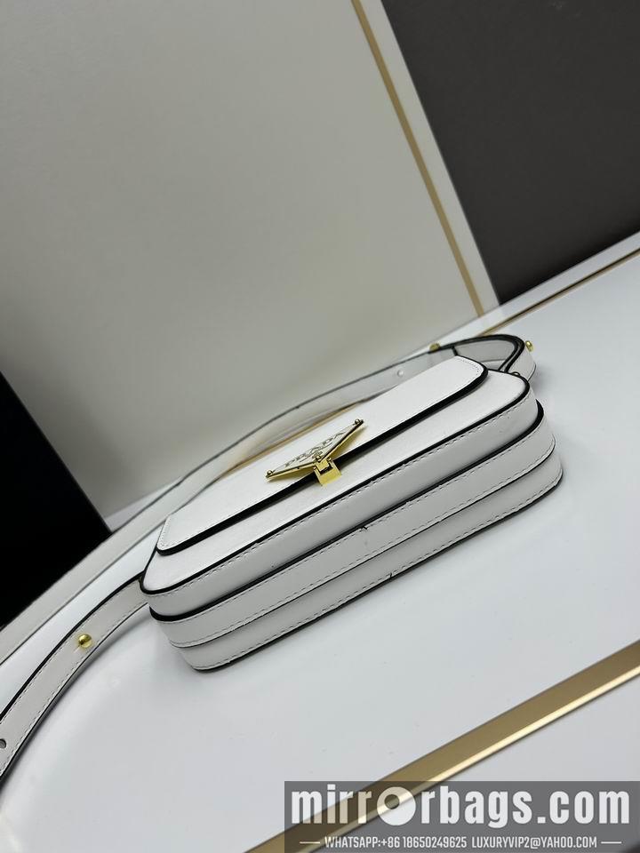 Prada Bags Prada 813 21.5x13x5cm jj1