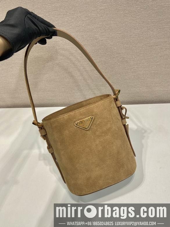 Prada Bags 1BE078 17X18.5X10.5cm WP