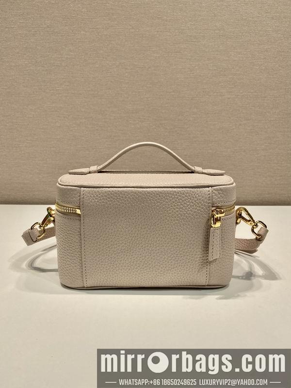 Prada Bags Prada 1BH202 18x11.5x7.5cm AP