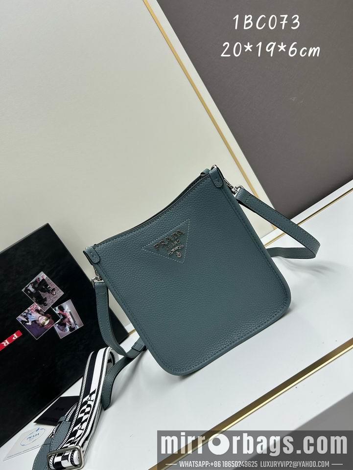 Prada Bags Prada 1BC073 20x19x6cm jj5