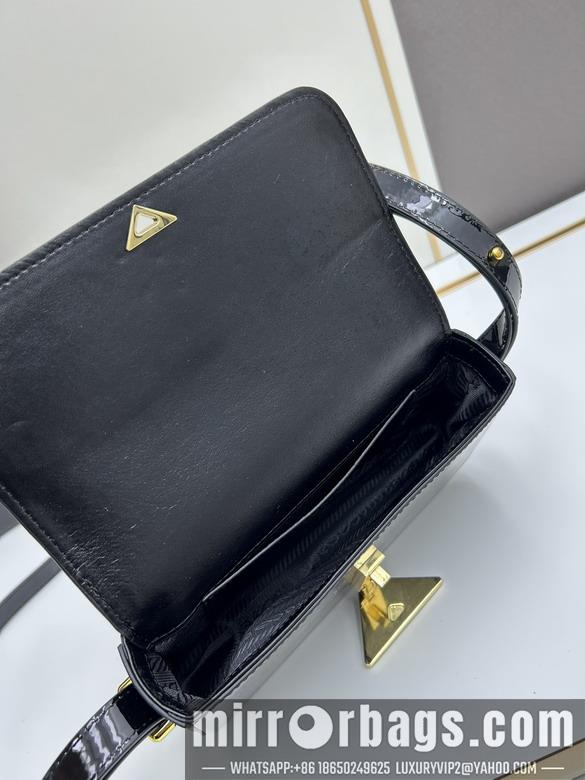 Prada Bags Prada 339 21.5x13x5cm jj