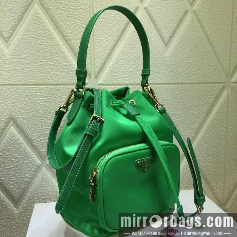 Prada Bags 938 17.5X22.5X13cm CN 6色