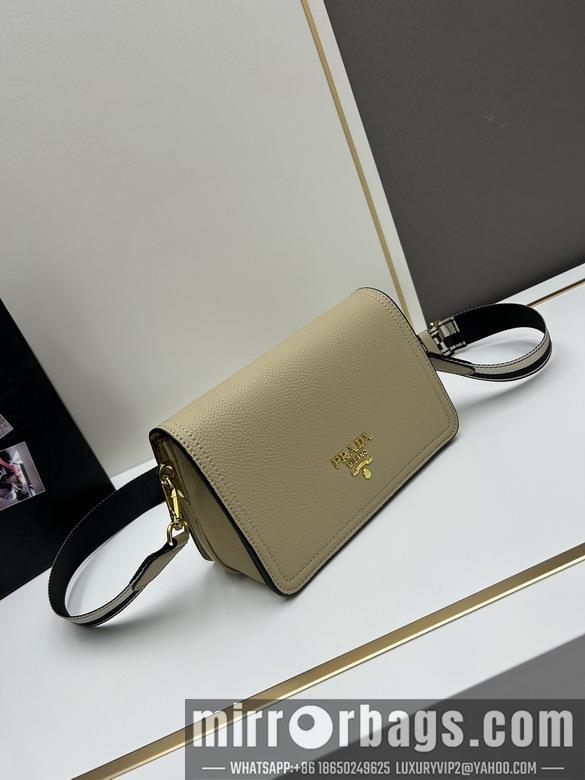 Prada Bags Prada 1BA106 22x14x8cm jj1