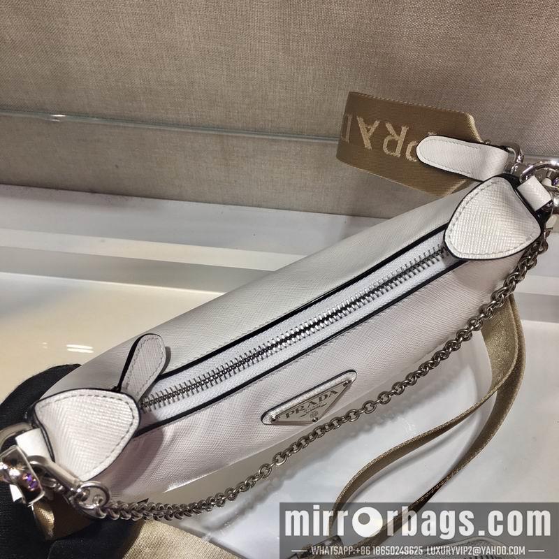 Prada Bags Re-Edition Duchesse AP1NE515 23x13x5cm