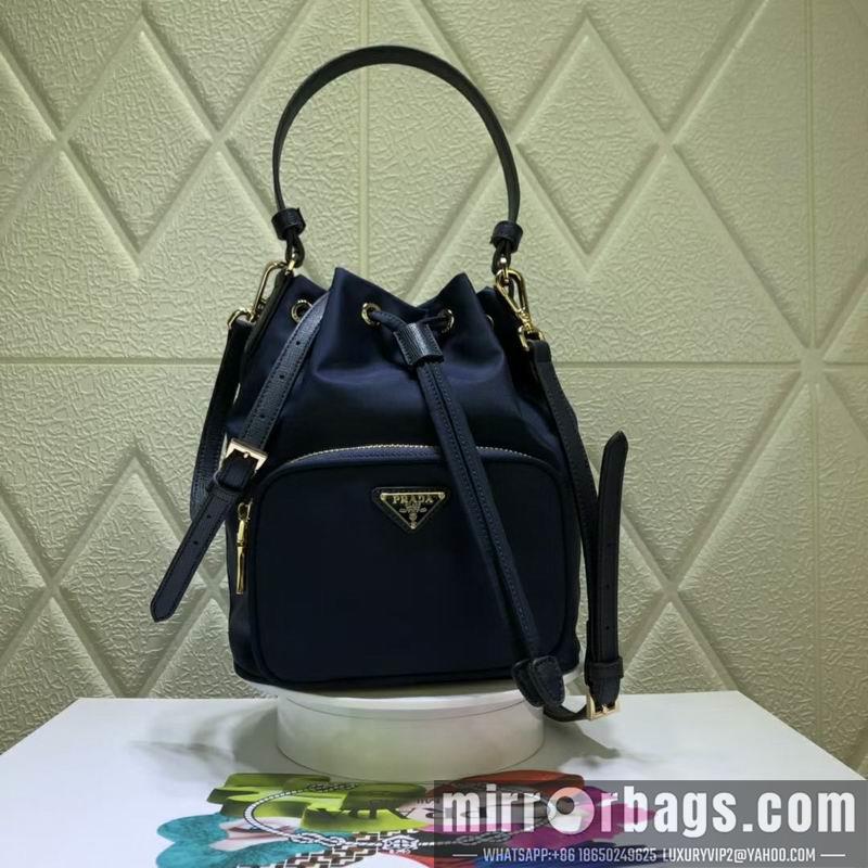 Prada Bags 938 17.5X22.5X13cm CN 6色