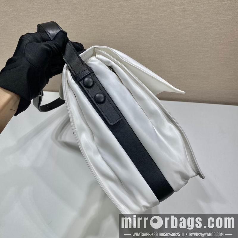 Prada Bags Re-Nylon 1BD256 36x28x14 ap 19