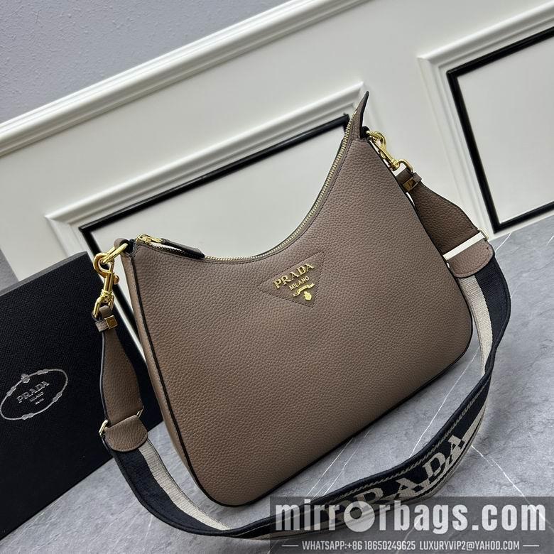 Prada Bags Prada 1BC178 32x25.5x7.5cm ww