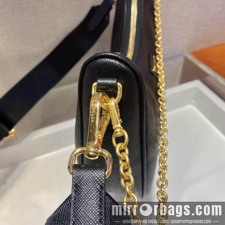 Prada Bags Re-Edition AP1BH204 23X17X6.5