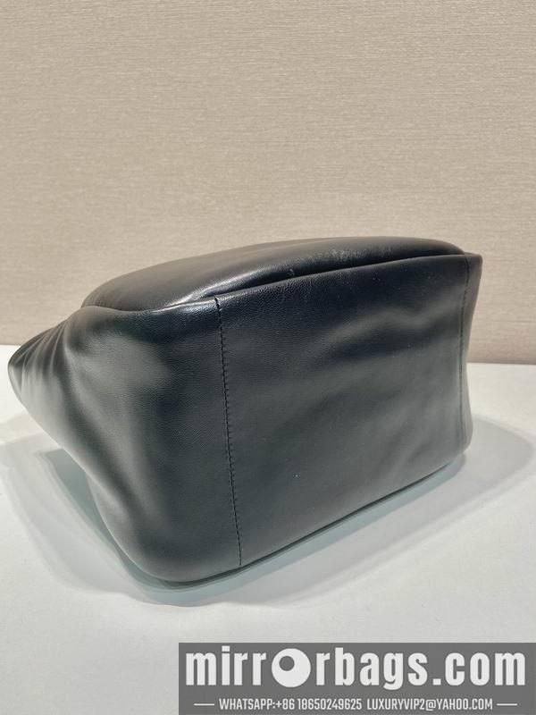 Prada Bags Prada tote 1BG413 30x26x17cm AP
