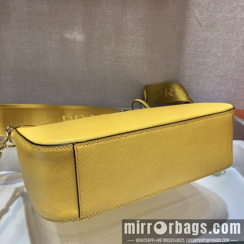 Prada Bags Re-Edition Duchesse AP1NE515 23x13x5cm