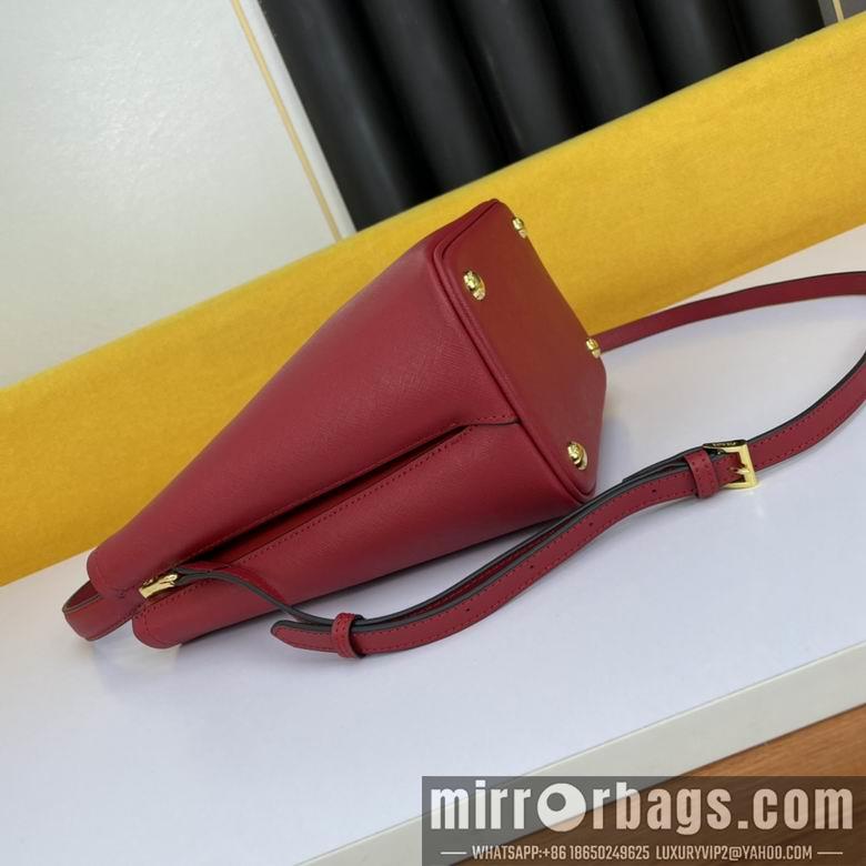 Prada Bags WW1BA213红 23X13X22