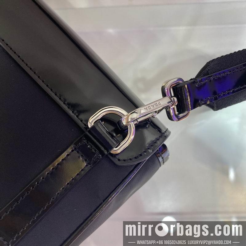 Prada Bags Re-Nylon 2VD044 20x15.5x4cm ap 18
