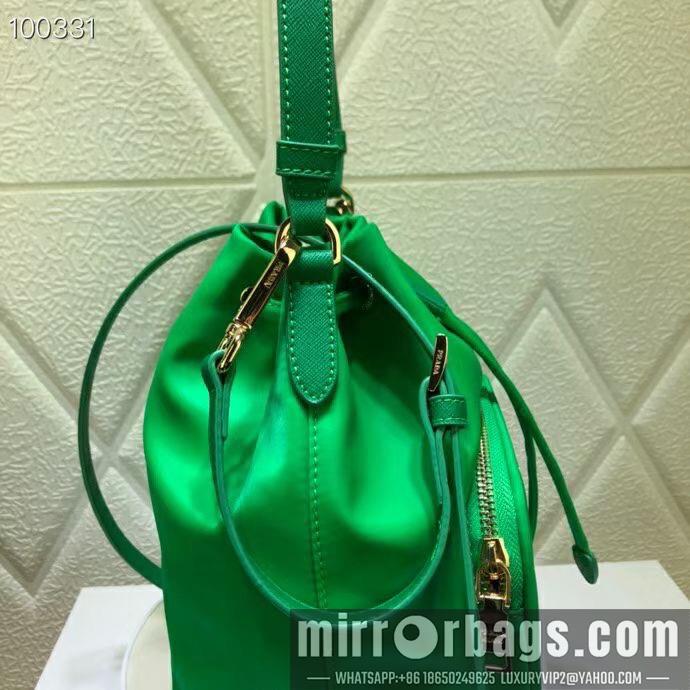 Prada Bags 938 17.5X22.5X13cm CN 6色