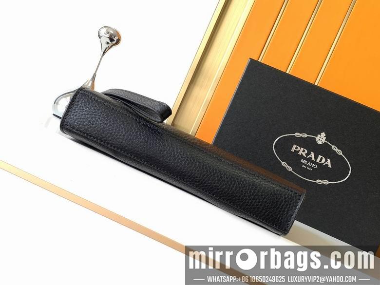 Prada Bags 8633-4 26X18X5cm WP