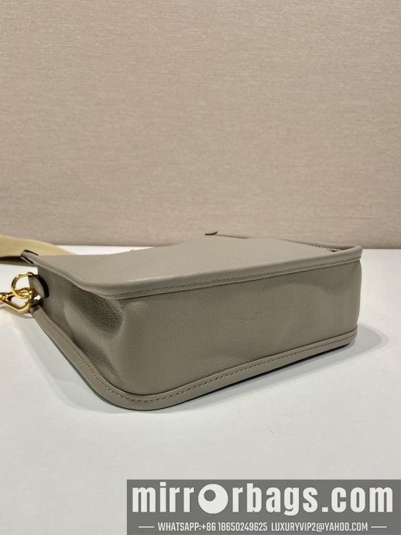 Prada Bags Prada 1BH220 20x21x7cm AP